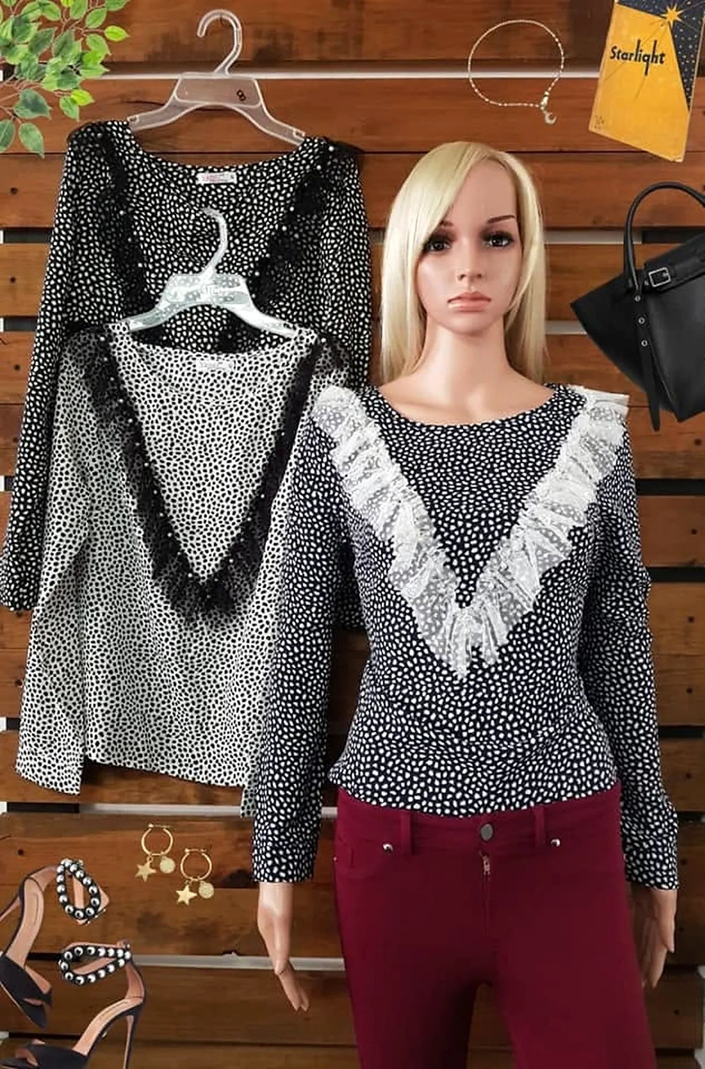 Blusa de Puntos con Olán — imagen 1