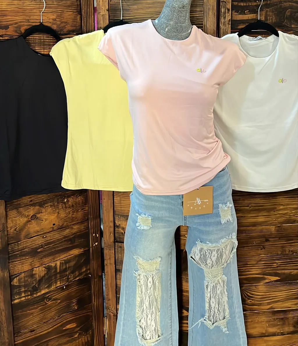 Blusa tipo alo — imagen 1