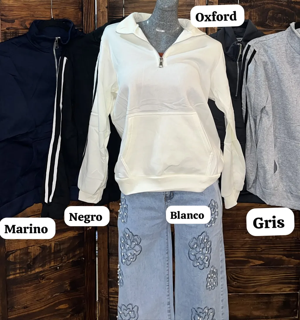 Sudadera con felpa ligera y rayas en mangas — imagen 1