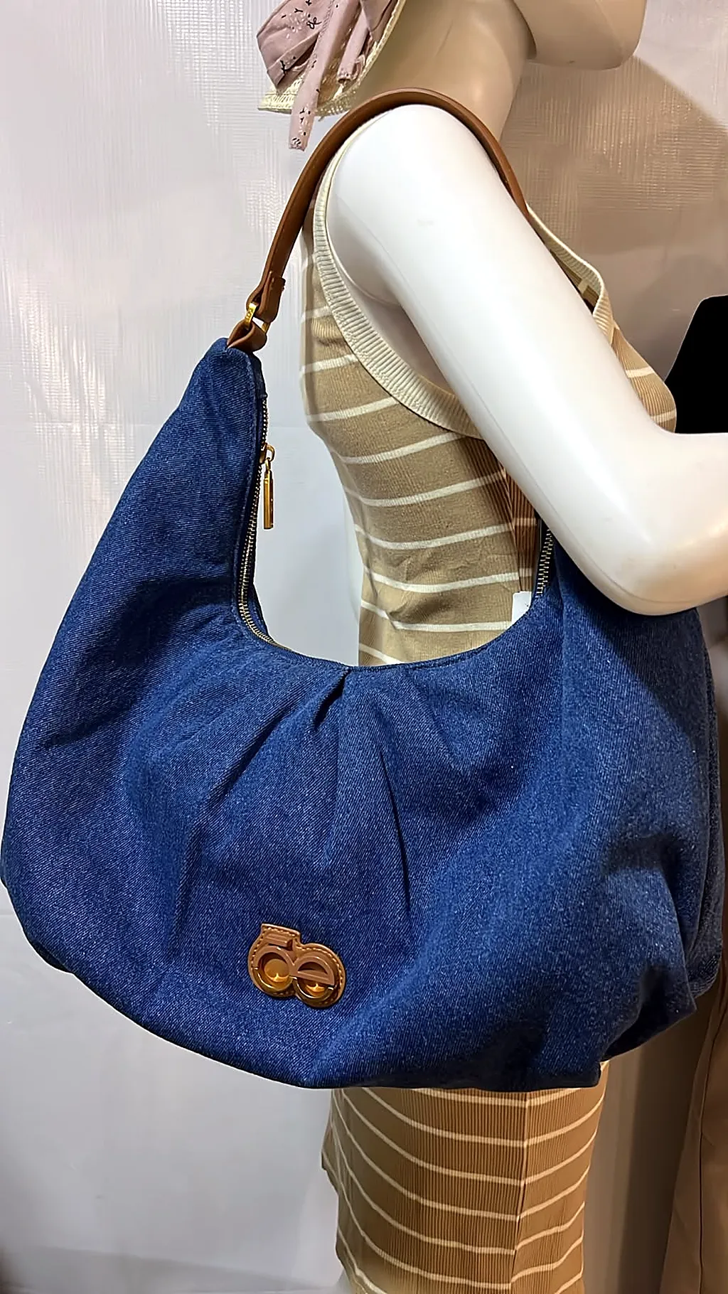 Bolsa de hombro estilo Hobo — imagen 1
