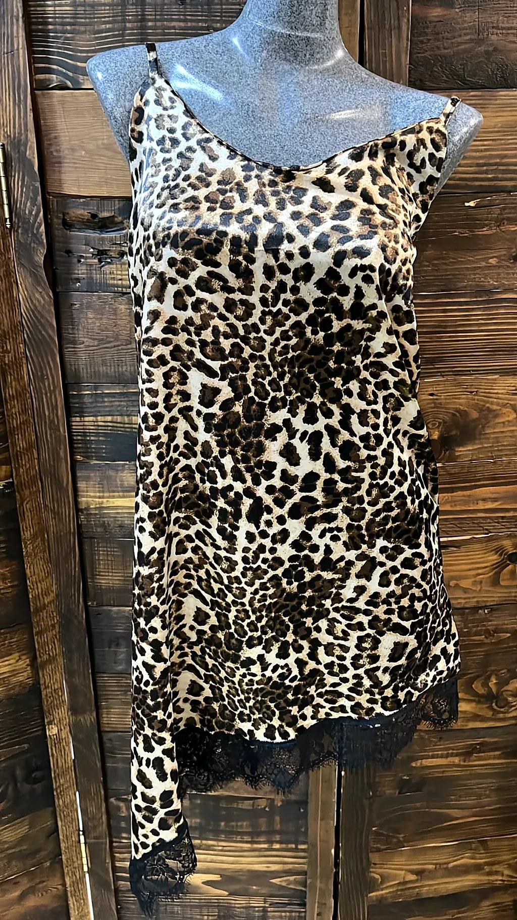 Vestido de satén con encaje — imagen 1