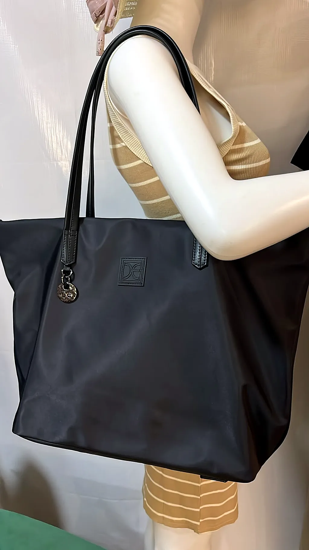 Tote Bag tipo impermeable — imagen 1