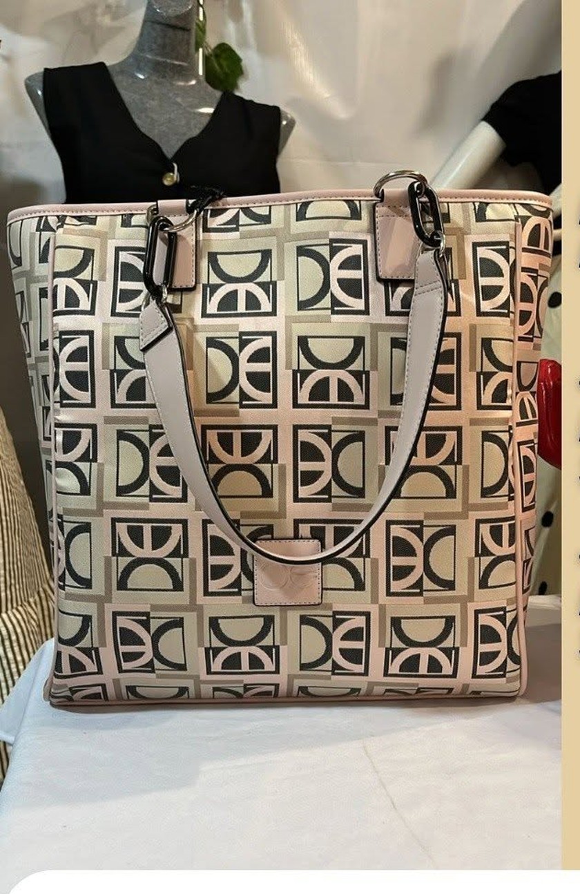 Bolsa de Hombro Grande Monograma